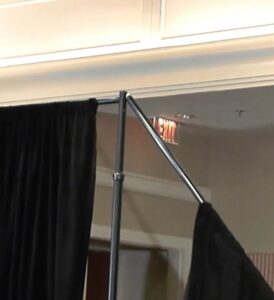 Do you see it in 5 seconds old Pipe & Drape system