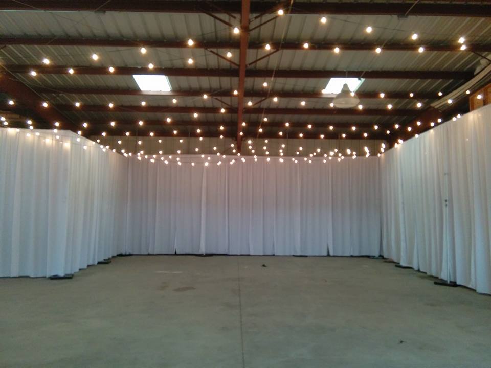 Ruimte sfeervol entourage wit