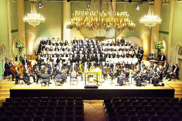 Koor en orkest podium